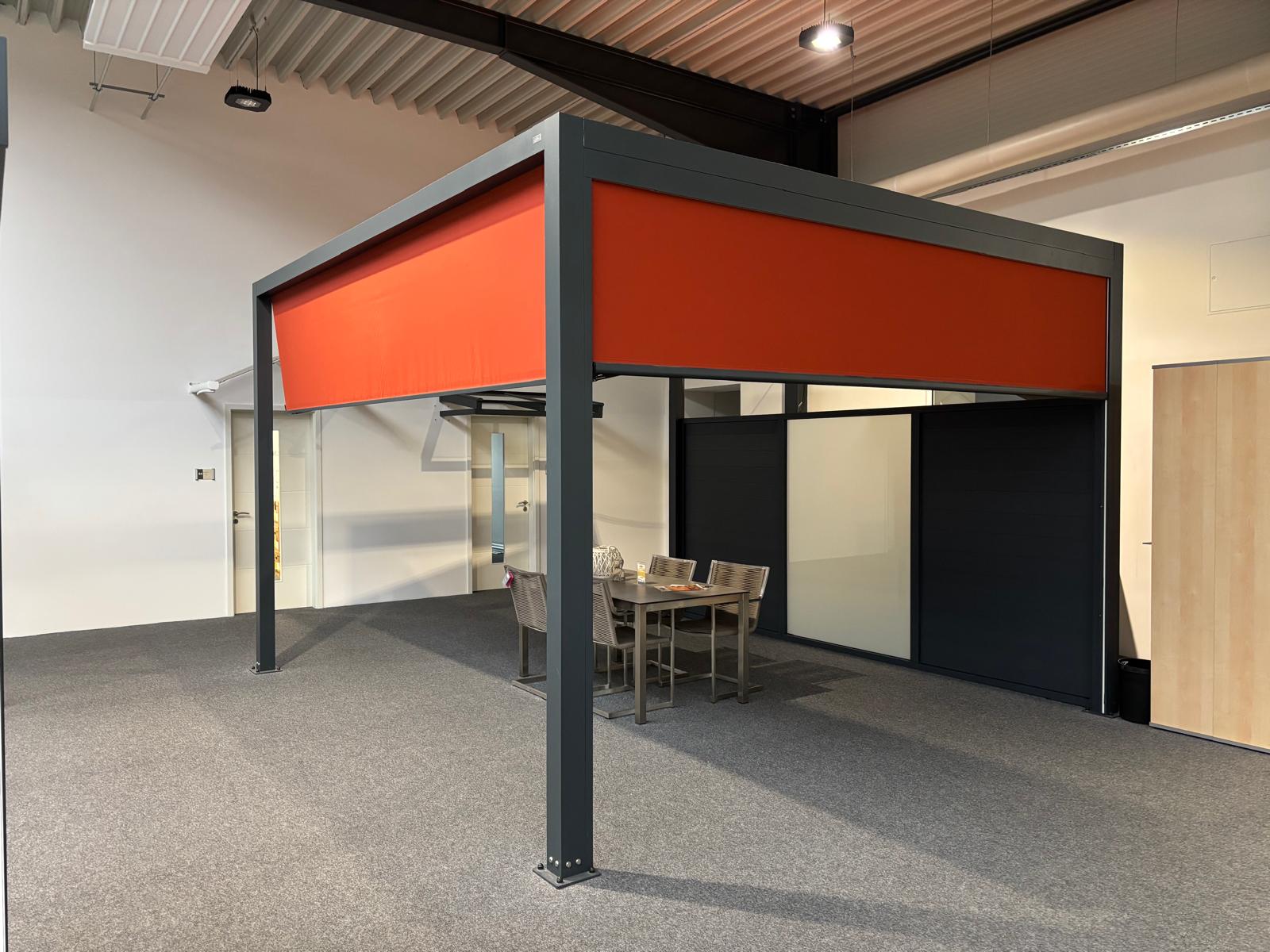 Varisol Q.Bus Sonderposten 450x400 cm – LED & Somfy Funk, Senkrechtmarkise